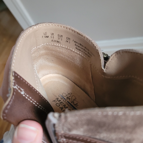 Life Stride Ankle Boots - Picture 2 of 2